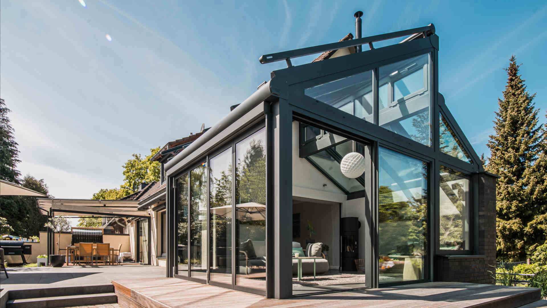 solarlux-wintergarten-sdl-akzent-plus-highline-cero-III-ref01675-019_1920x1080_150kb