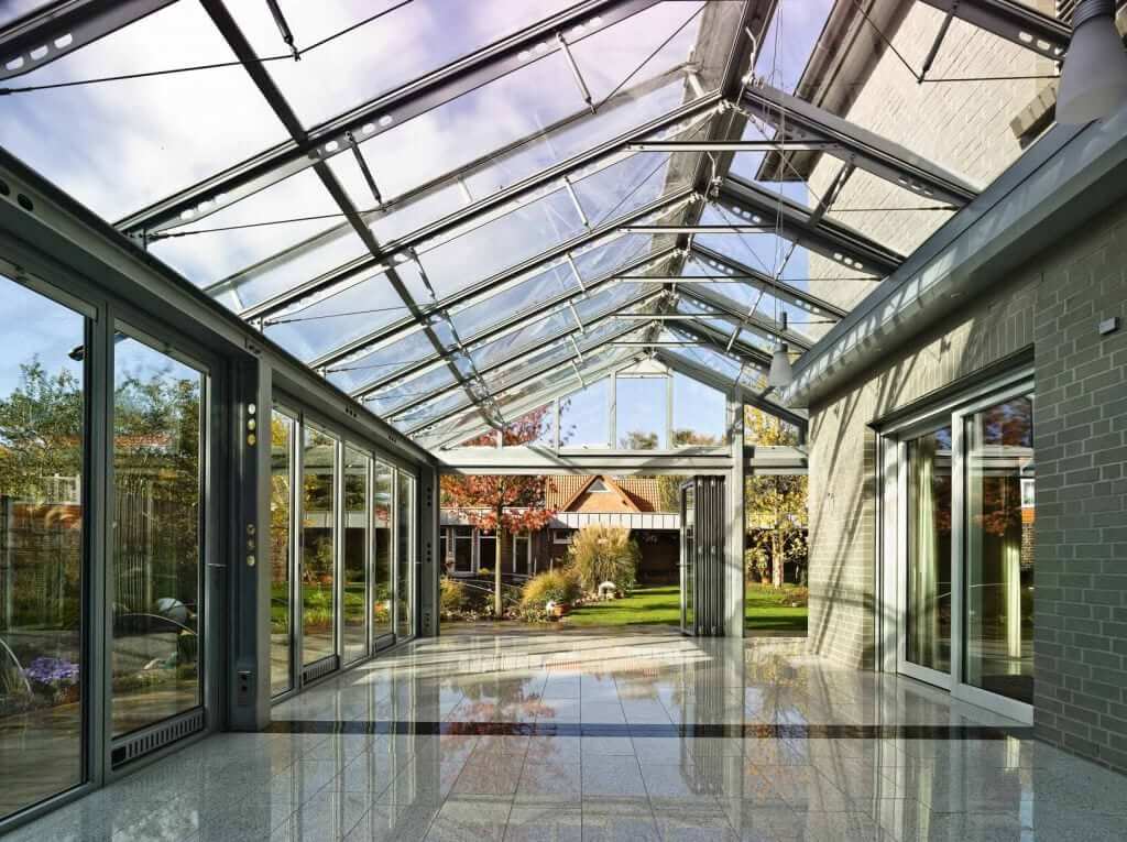 Solarlux-Wintergarten-Akzent-Vision-Dessign-Sparren-Lochoptikvon Sonne Rundum in Hamburg