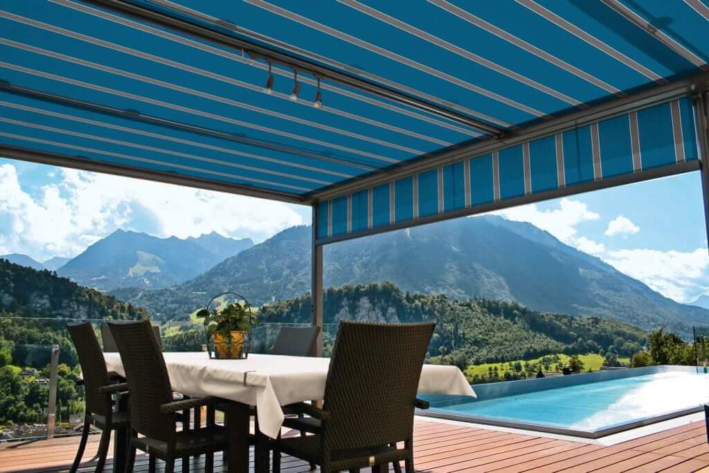 Markilux Wintergarten Markise in den Bergen von Sonne Rundum in Hamburg