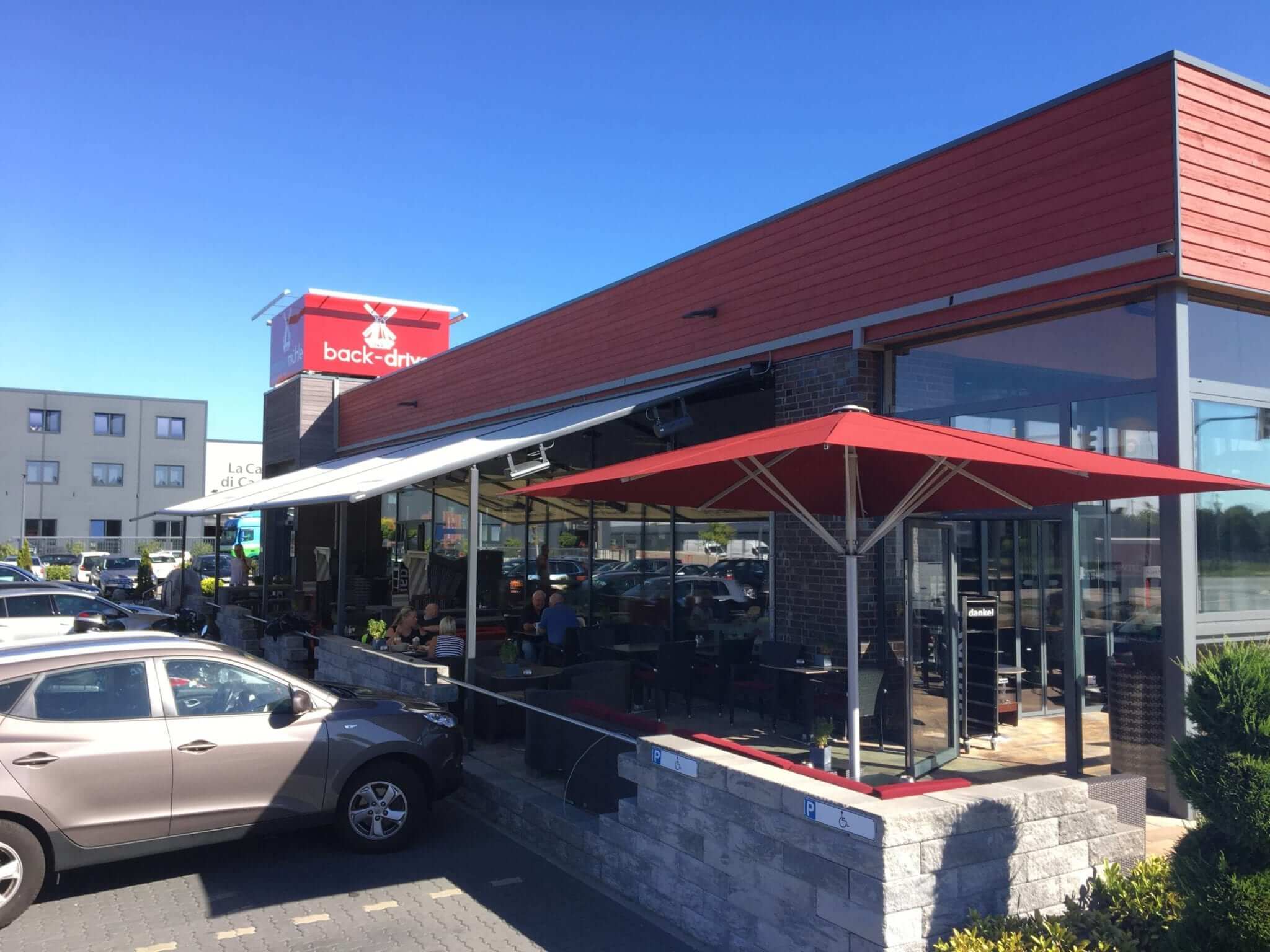 Markilux Pergola Markisen Referenz Bäckerei Braaker Mühle von Sonne Rundum in Hamburg