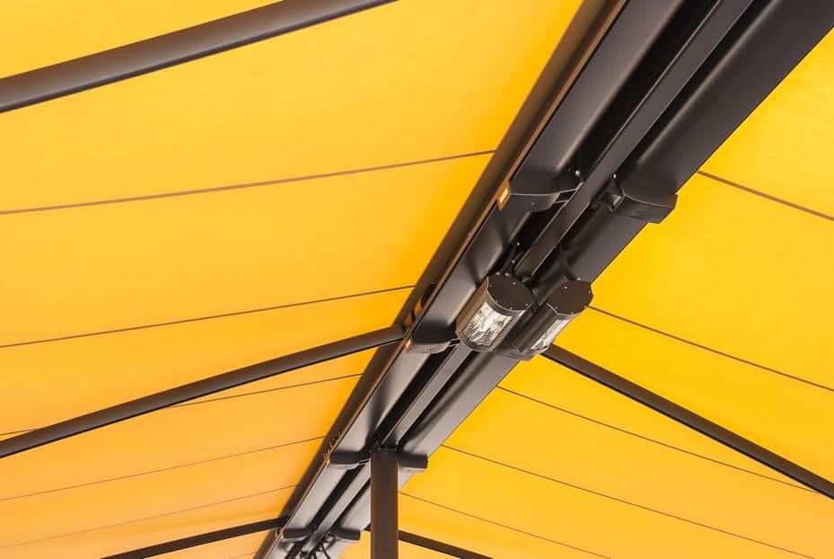Detail Markilux Syncra Markise mit Beleuchtung von Sonn Rundum in Hamburg