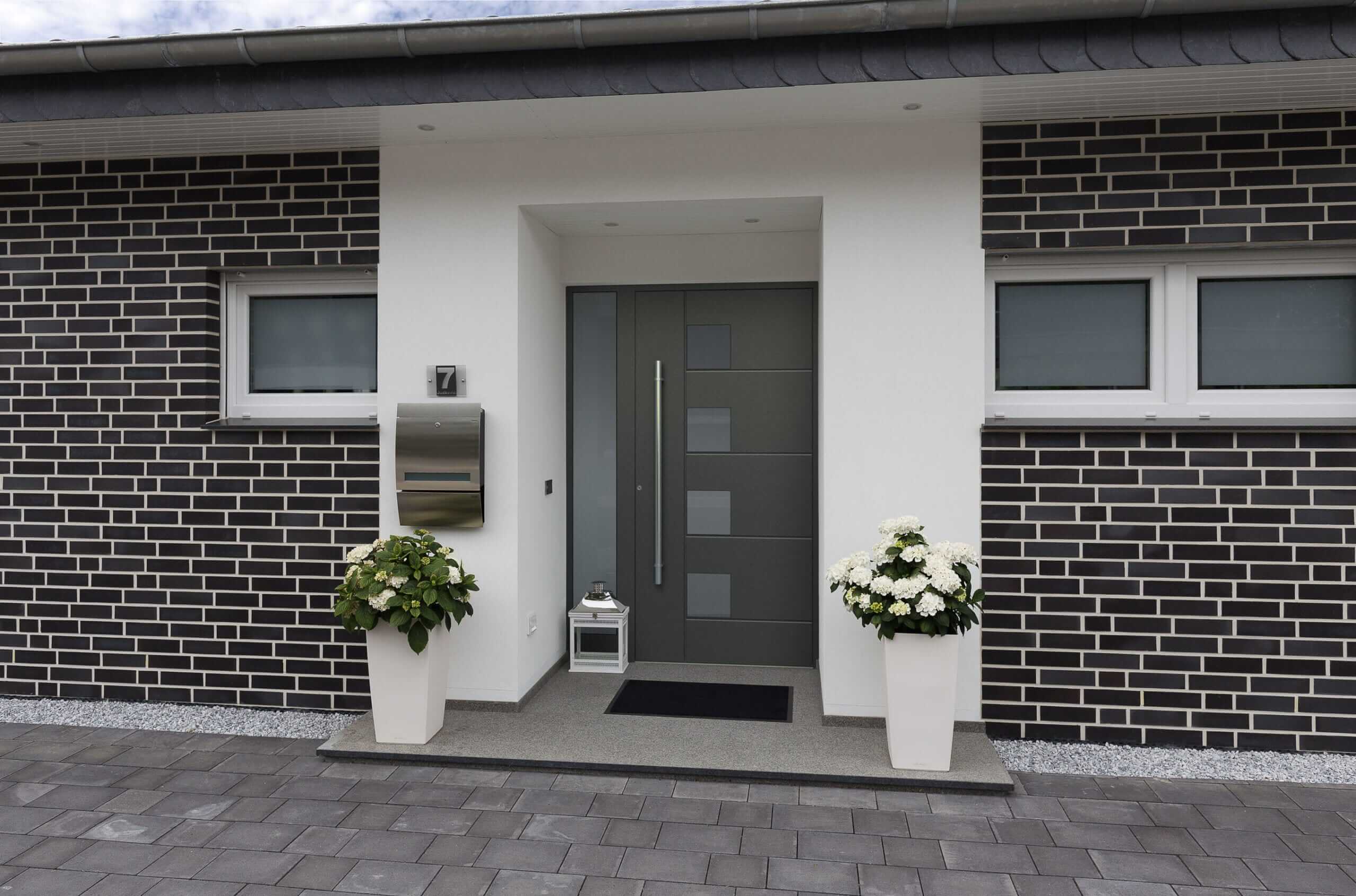 Galeriebild Haustüren in Hamburg kaufen von Sonne Rundum