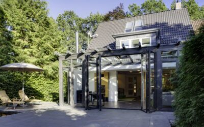 Großzügig & hell: Vom Garten zum Wohnraum dank Wintergarten