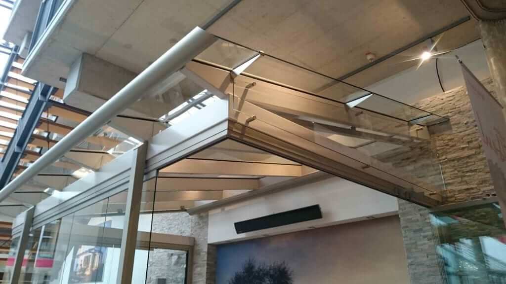 Detail Dachkonstruktion Solarlux Terrassendach SDL Aura von Sonne Rundum in Hamburg