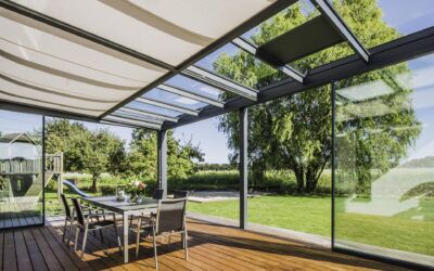 Kubisches Glashaus verlängert Gartensaison